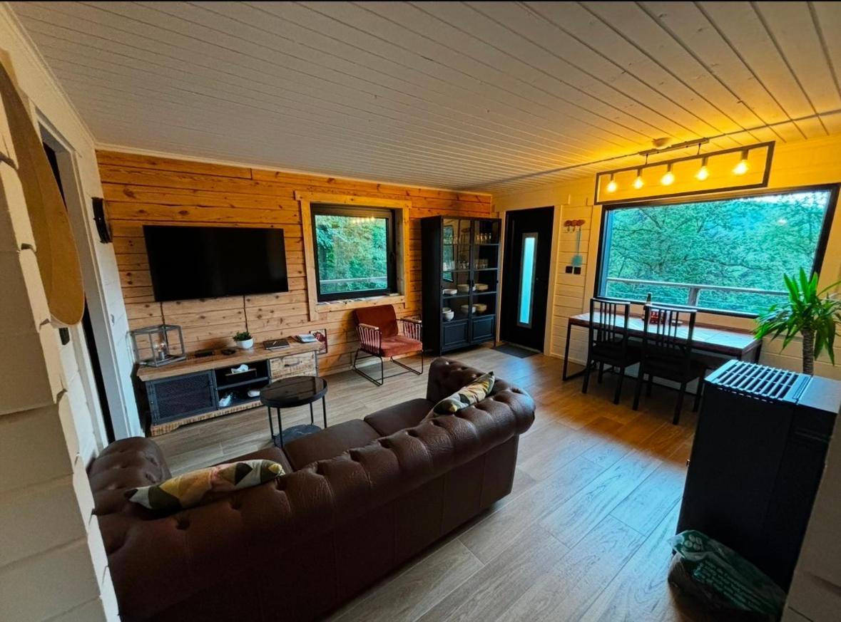 Gites Douillets : Chalet Sur Pilotis Houyet Екстер'єр фото
