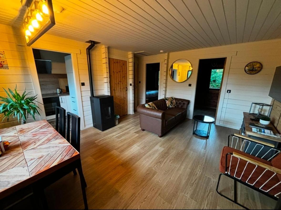 Gites Douillets : Chalet Sur Pilotis Houyet Екстер'єр фото